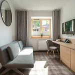 Pod Kolejką Hotel apartamentowy 3*