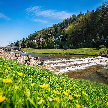 Pod Kolejka 아파트호텔 3*