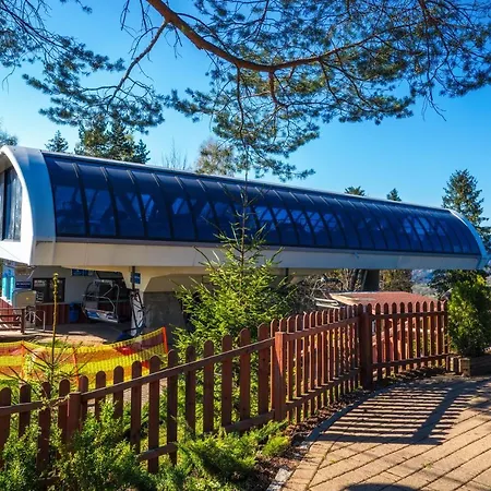 Pod Kolejka 슈차브니차