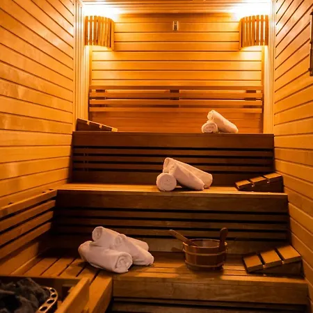 Pod Kolejka Aparthotel *