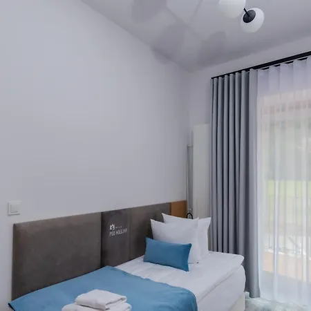 Pod Kolejka 아파트호텔 3*