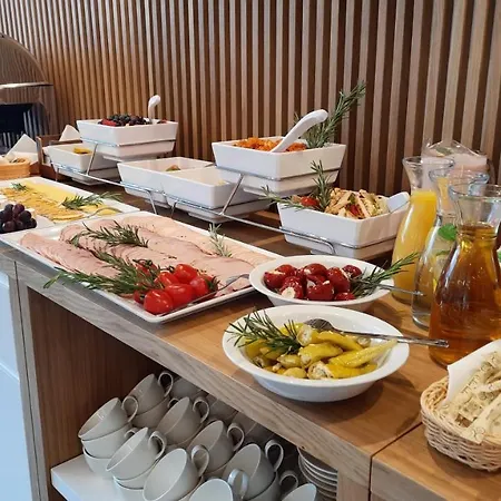 Pod Kolejka 3* 슈차브니차