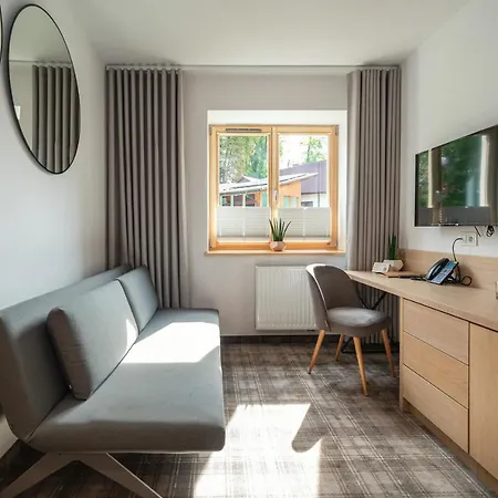 Pod Kolejka Aparthotel *
