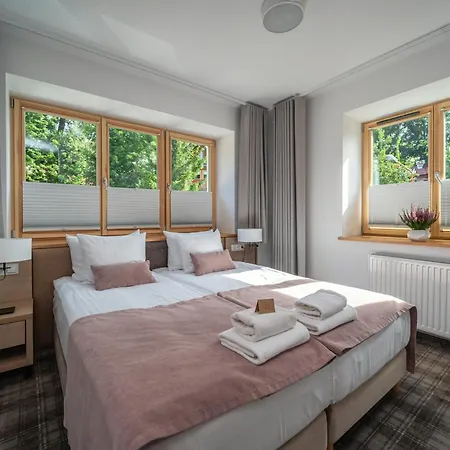 Apartmanhotel Pod Kolejka 3*