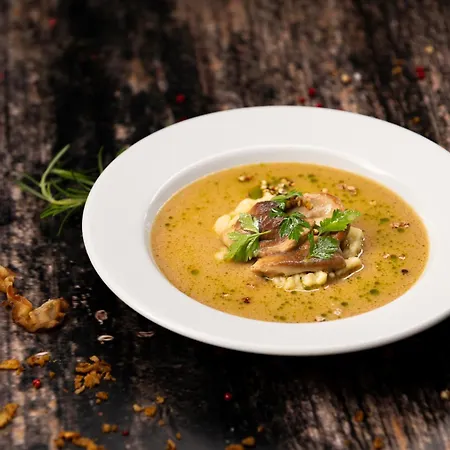 Pod Kolejka 아파트호텔 슈차브니차